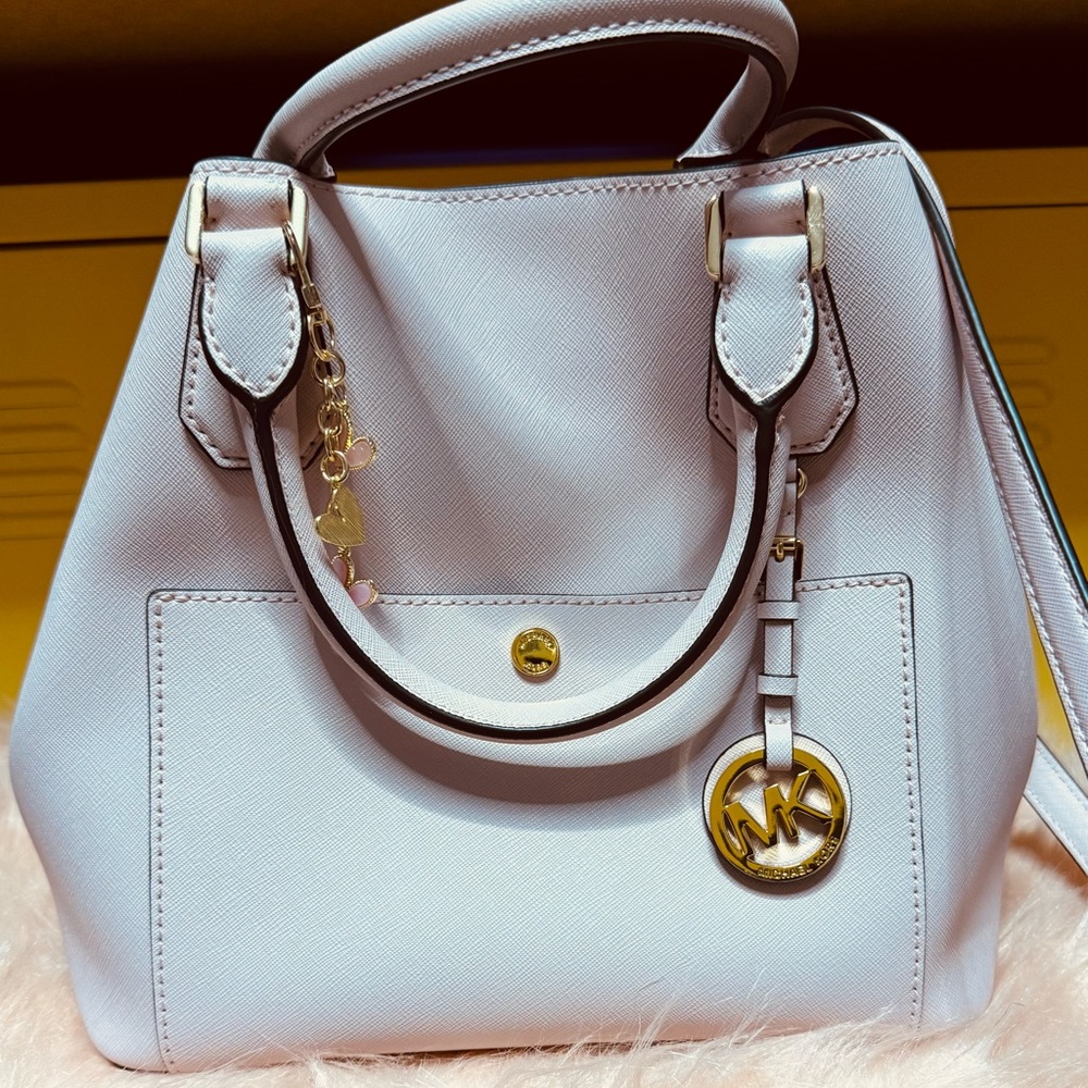 Michael Kors Light Pink Tote Bag - Picture 2 of 5